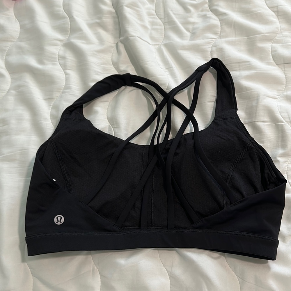 black lululemon bra size 34 c or d